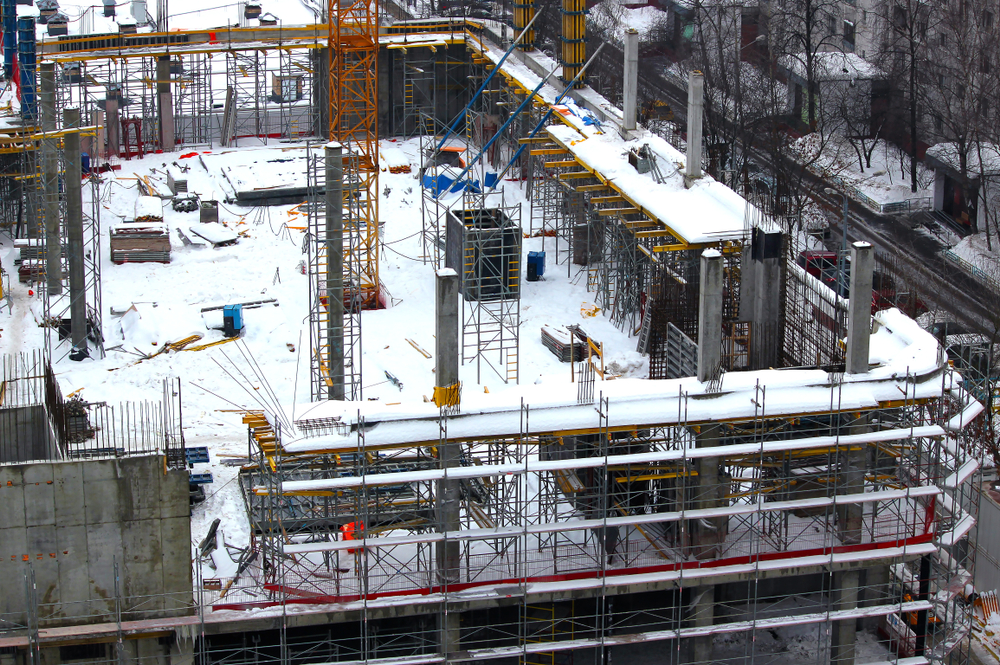 How to stay safe on the scaffold in cold and icy conditions