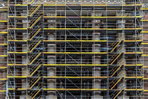 Requirements for erecting industrial scaffolding