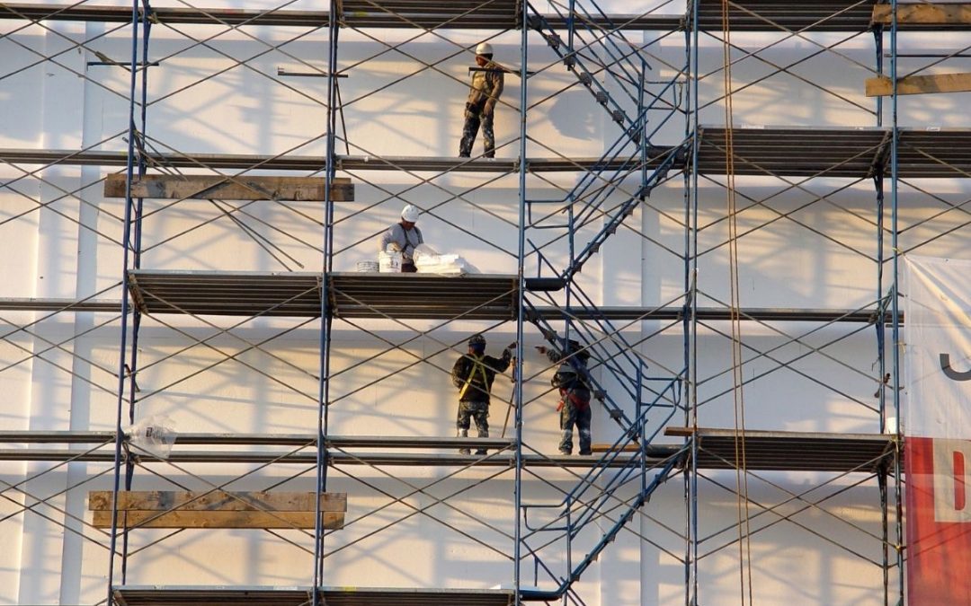 Requirements for the erection height of the ground-type scaffolding