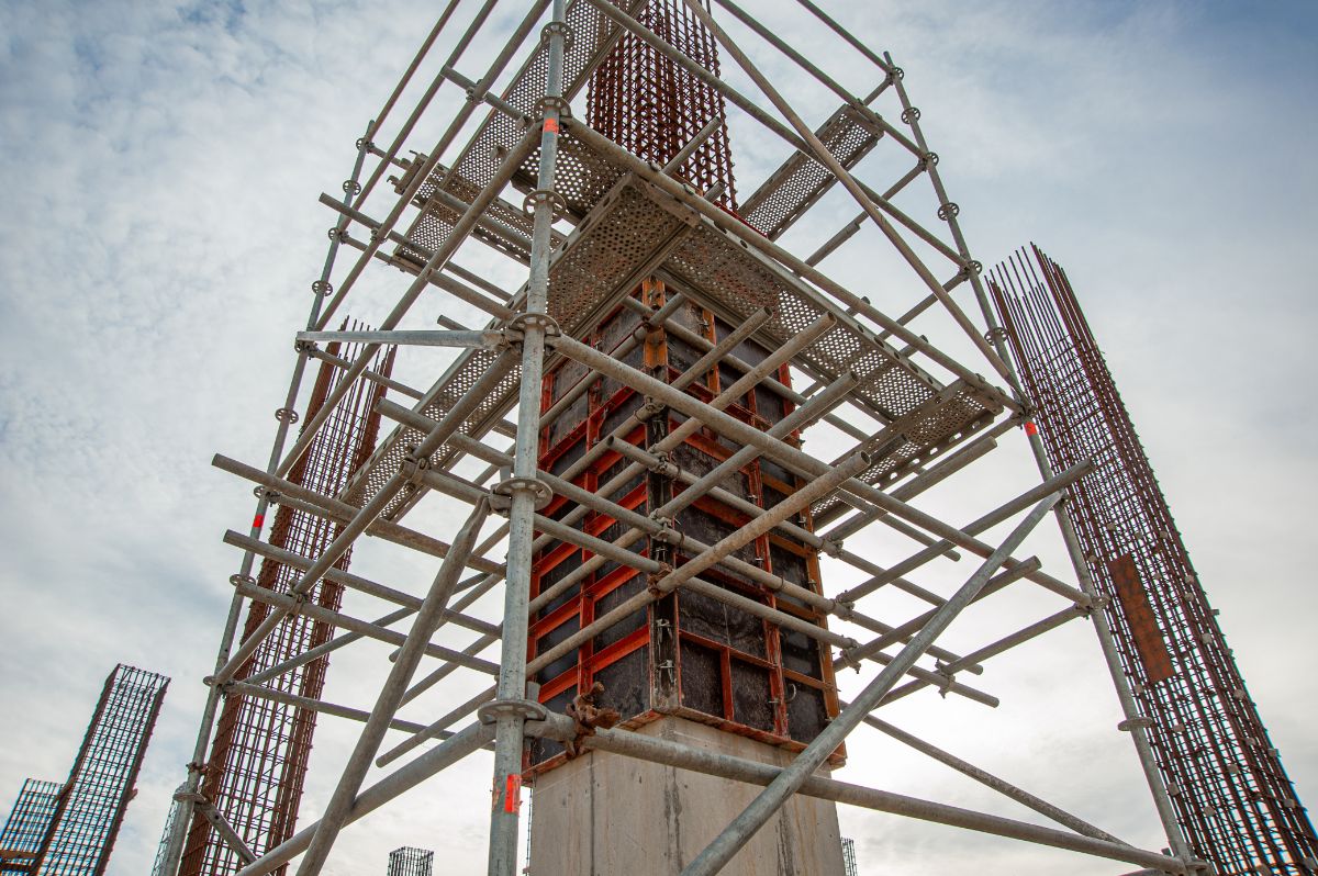 What are the requirements for scaffolding acceptance